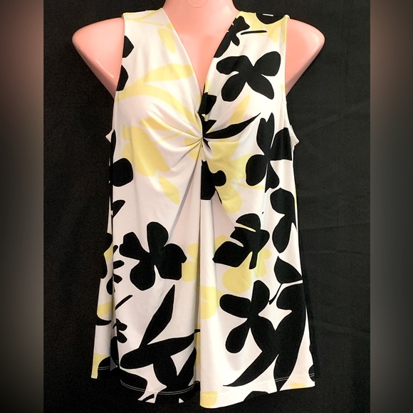 Dana Buchman Tops - Dana Buchman Women’s Floral Print Sleeveless Blouse Tank Top Size Small